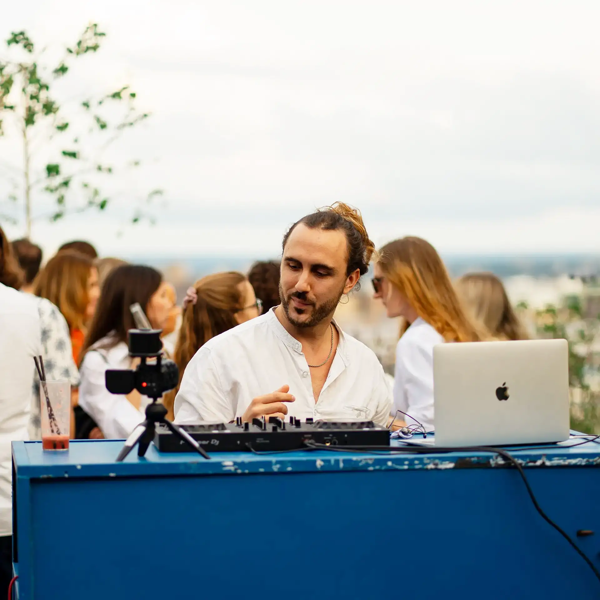 huckster-london-2026-dsc09660 London rooftop corporate and social events venue perfect for parties Skylark Paddington roof top bar